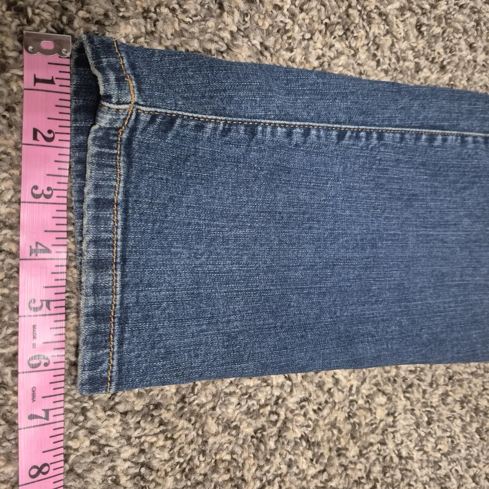 Torrid Women's Blue Distressed Jeans - Picture 8 of 8